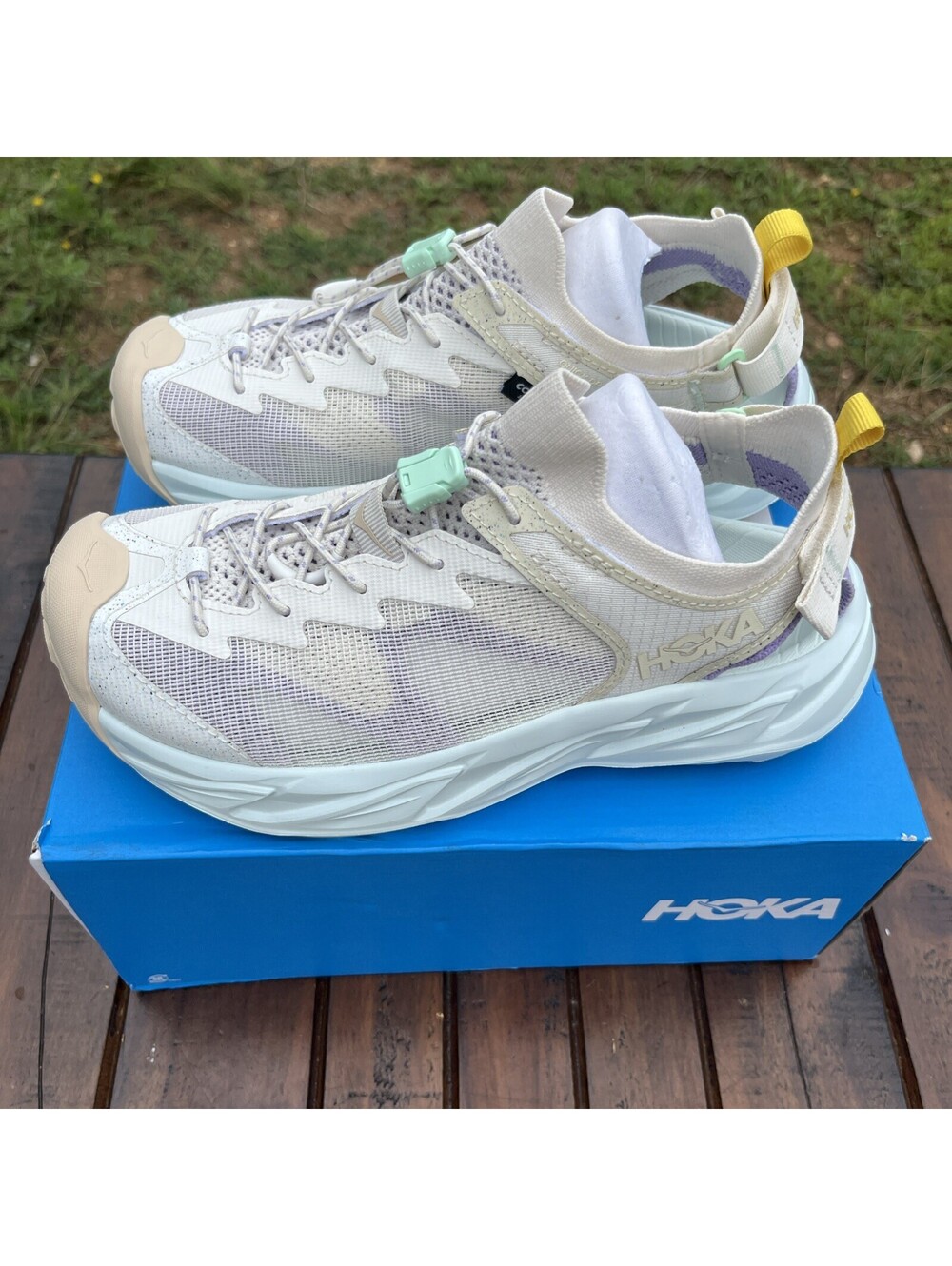 HOKA Women's Hopara 2 Hiking Sandals Size 8 B - Alabaster/Snow Melt $140 MSRP